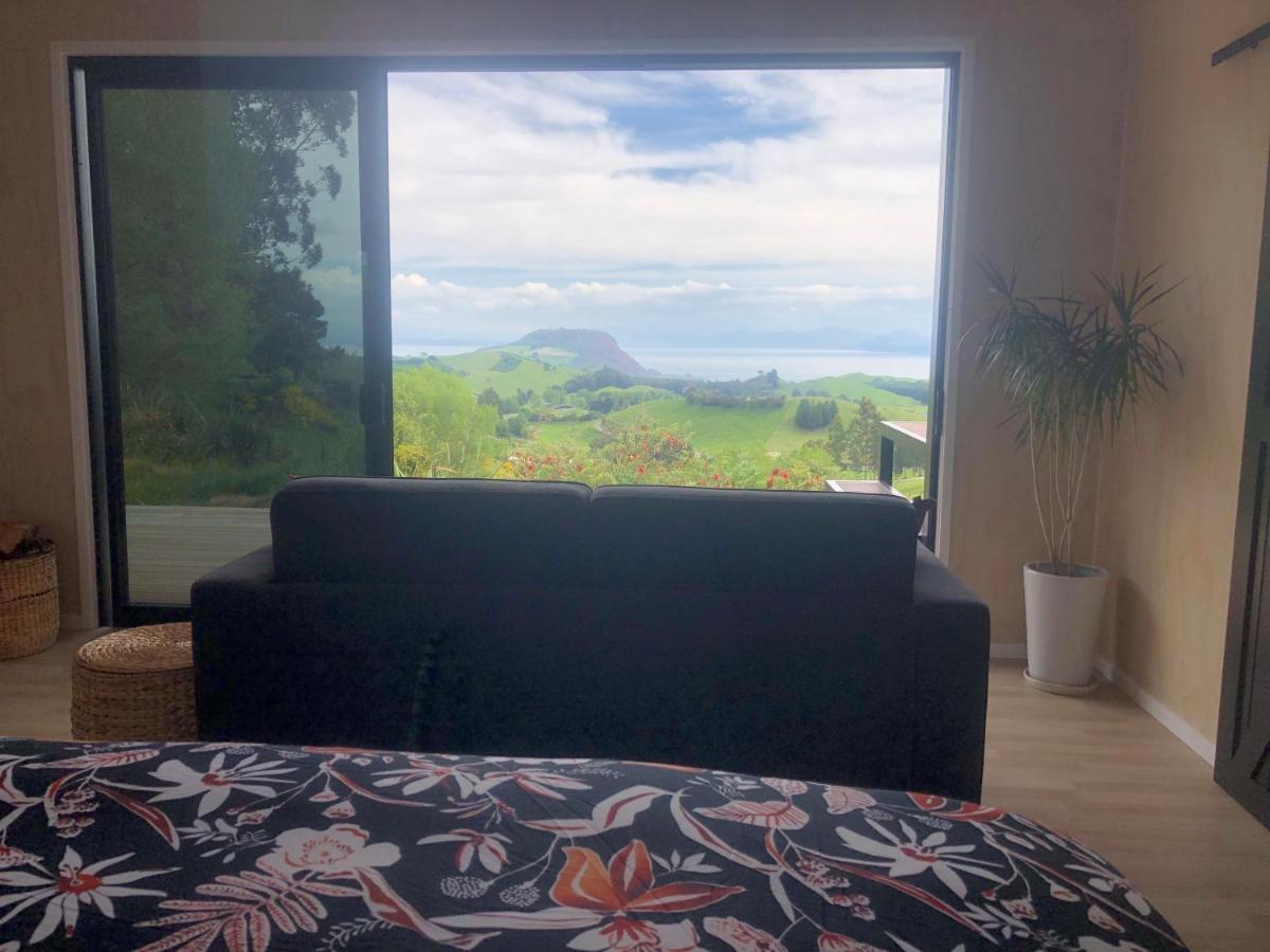 Whakaipo Bay Cabin Retreat Taupo Eksteriør billede
