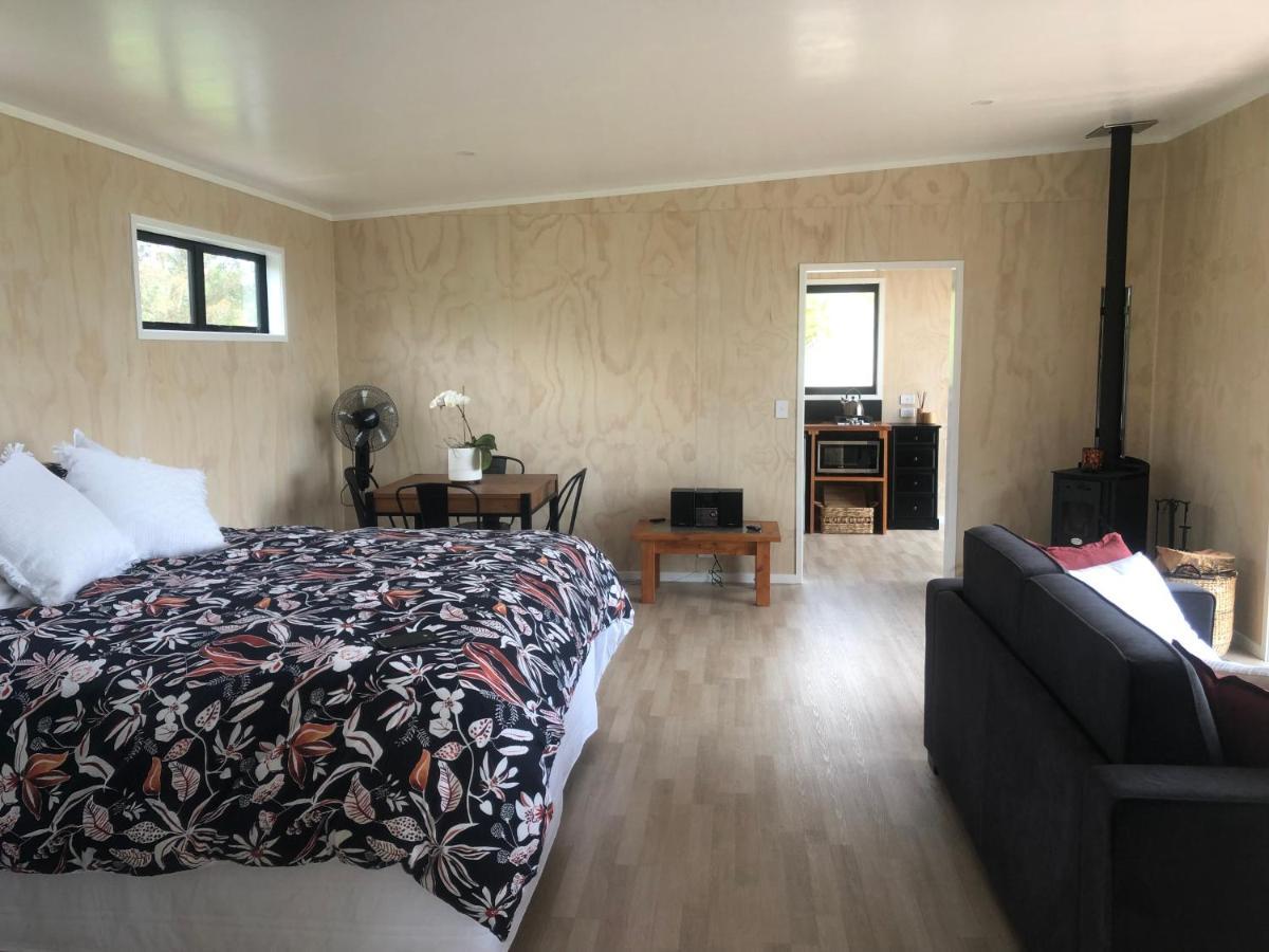 Whakaipo Bay Cabin Retreat Taupo Eksteriør billede