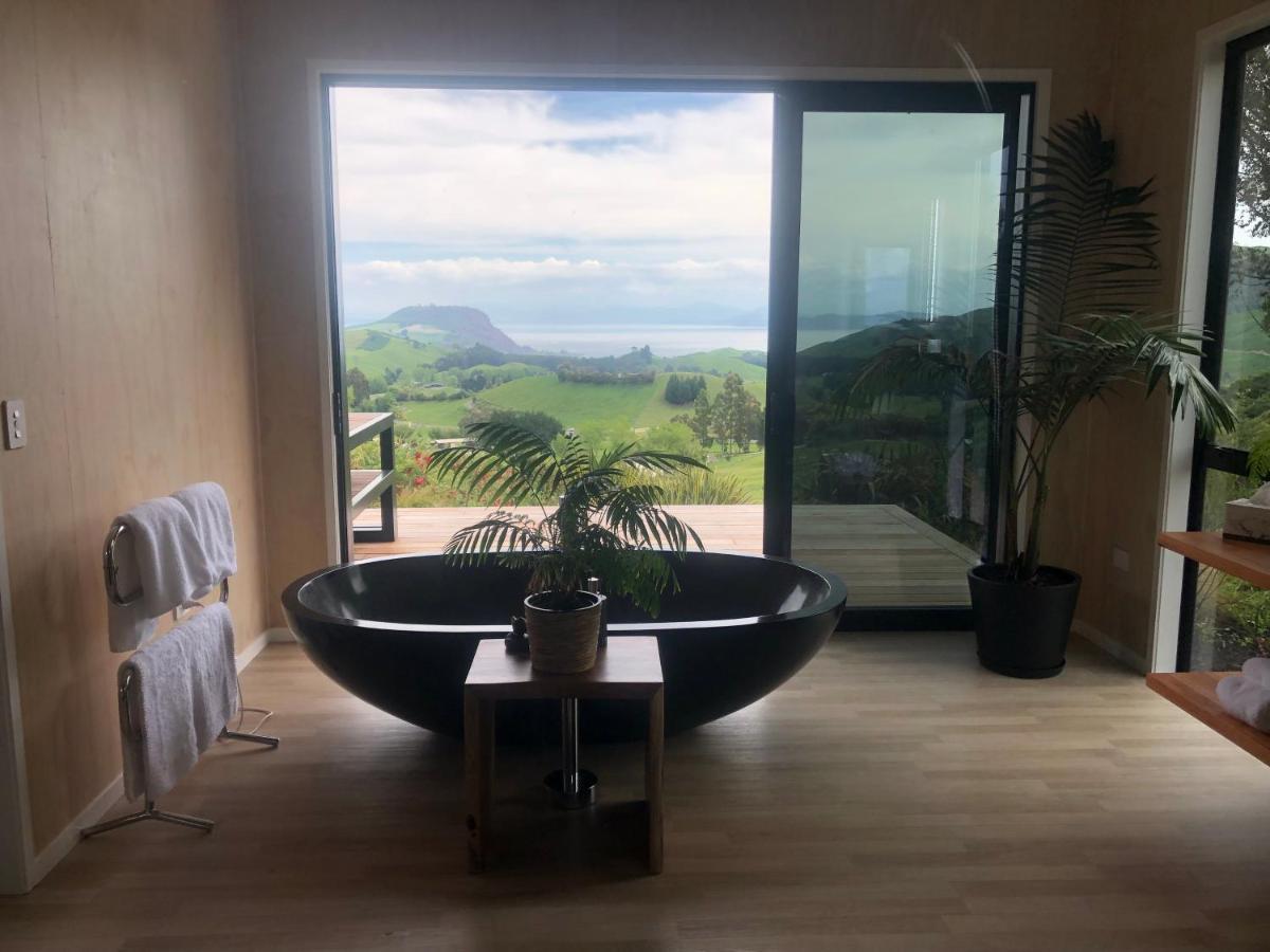 Whakaipo Bay Cabin Retreat Taupo Eksteriør billede