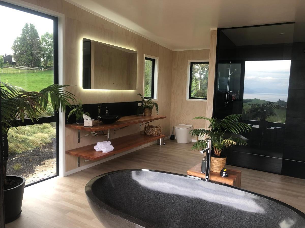 Whakaipo Bay Cabin Retreat Taupo Eksteriør billede